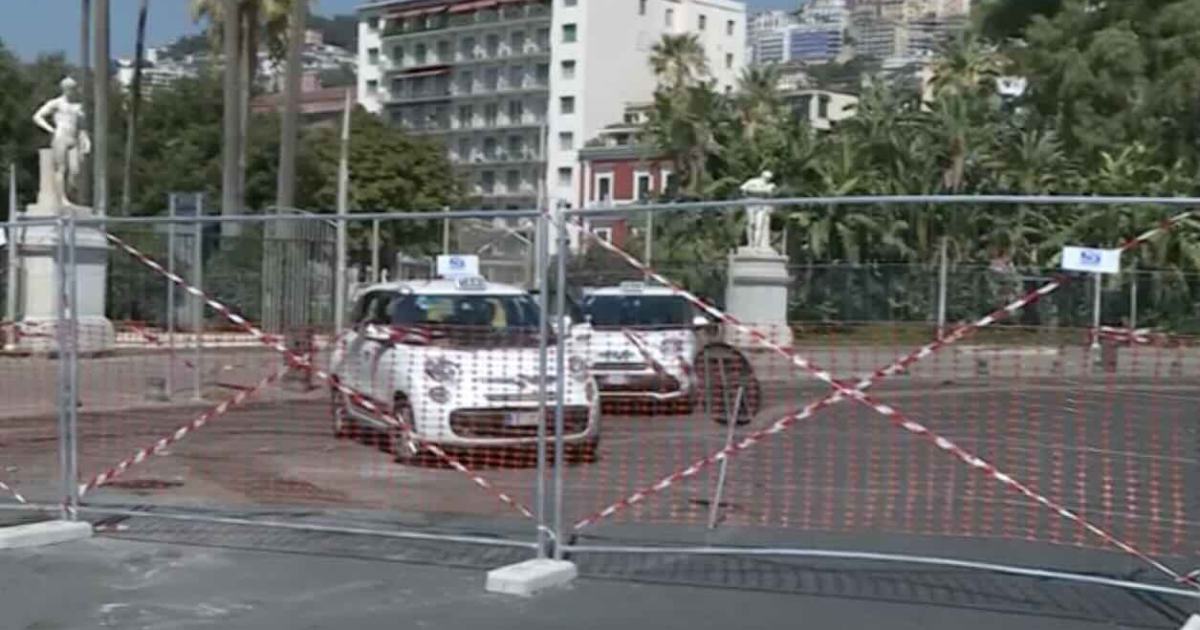 Preparativi in corso per l’America’s Cup a Napoli: cambiamenti importanti alla viabilità in Piazza Vittoria per garantire l’accesso ai cantieri delle regate.