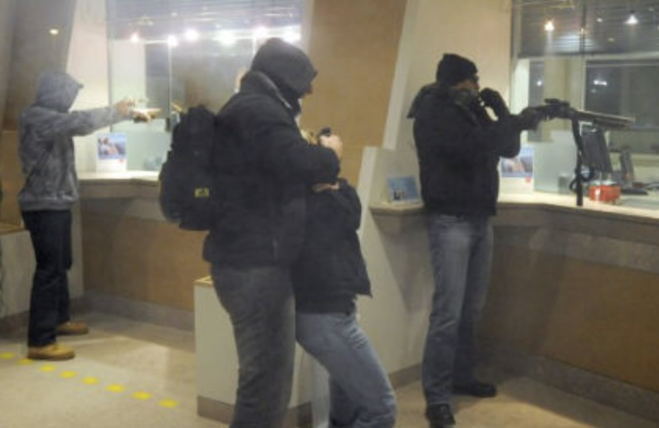 Marigliano: tre arresti per rapine, tra i fermati anche una donna