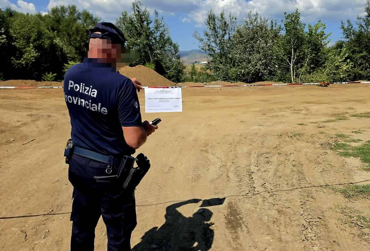 Capua, scoperte irregolarità sui lavori abusivi: sequestrata un’area critica sull’argine del Volturno
