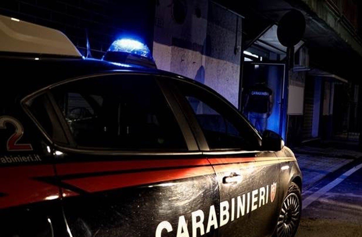 Volla: autoradio rubata da una Lancia Y, arrestato un 45enne di Cercola durante un controllo dei carabinieri