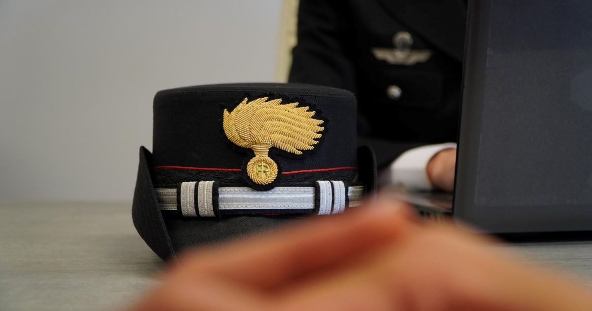 Violenze domestiche: Carabinieri sorprendono 49enne vicino all’ex compagna, scatta l’arresto in flagranza a Caserta