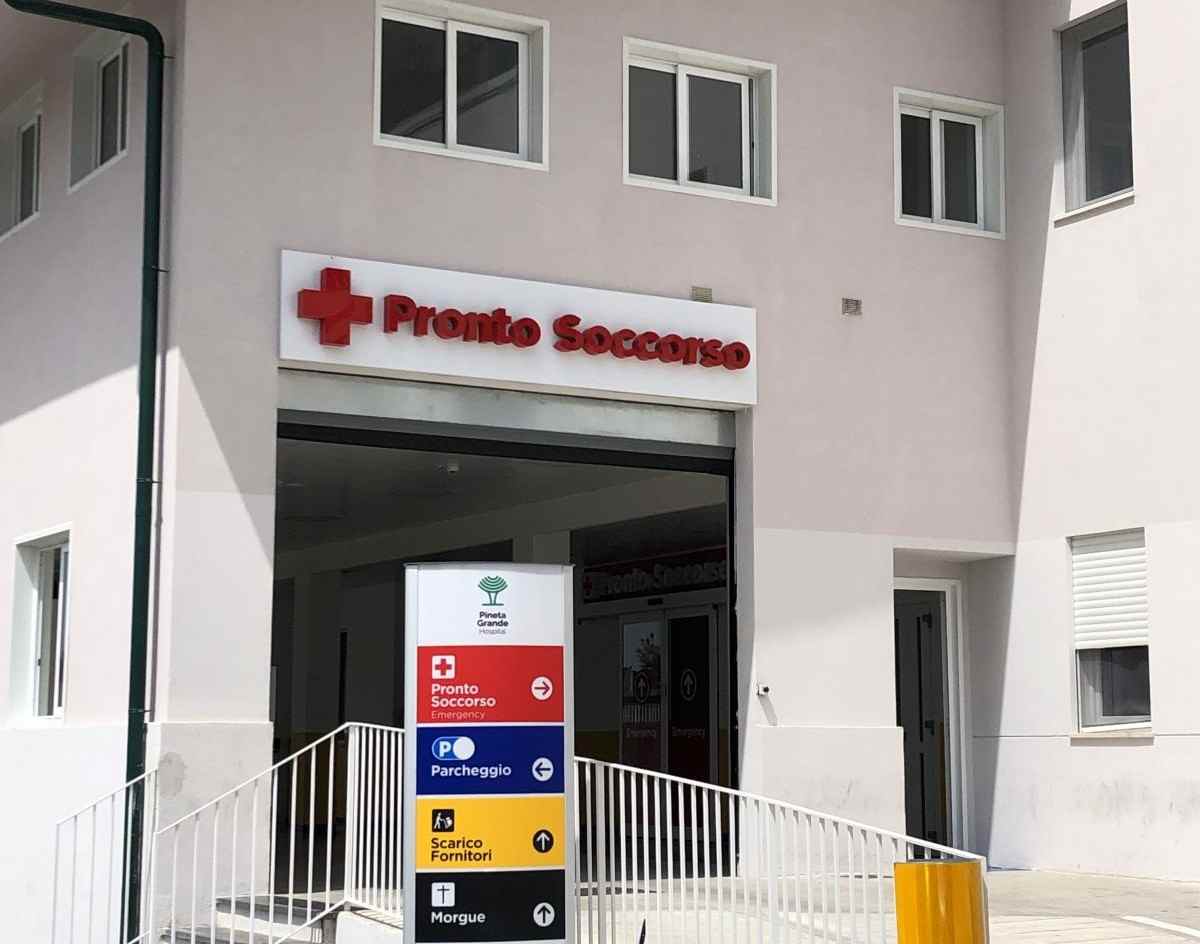 Duplice omicidio stradale a Castel Volturno: muore il 20enne investito, vittima di un tragico incidente su e-bike