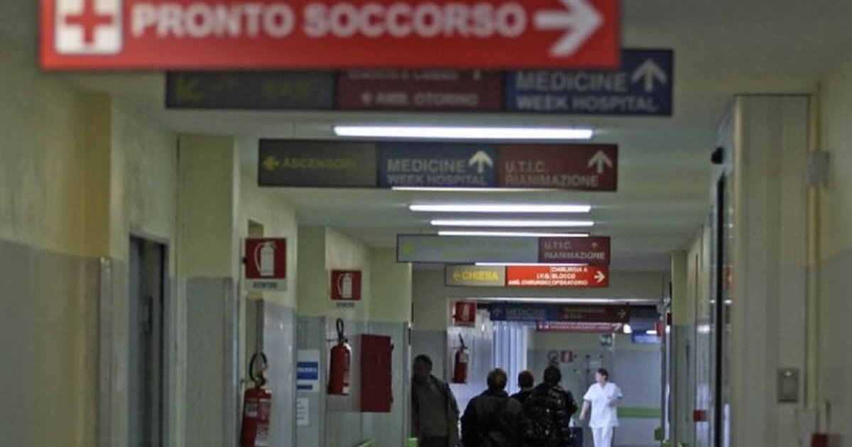 Castellammare di Stabia: aggressione al pronto soccorso, arrestato un 50enne dalla Polizia