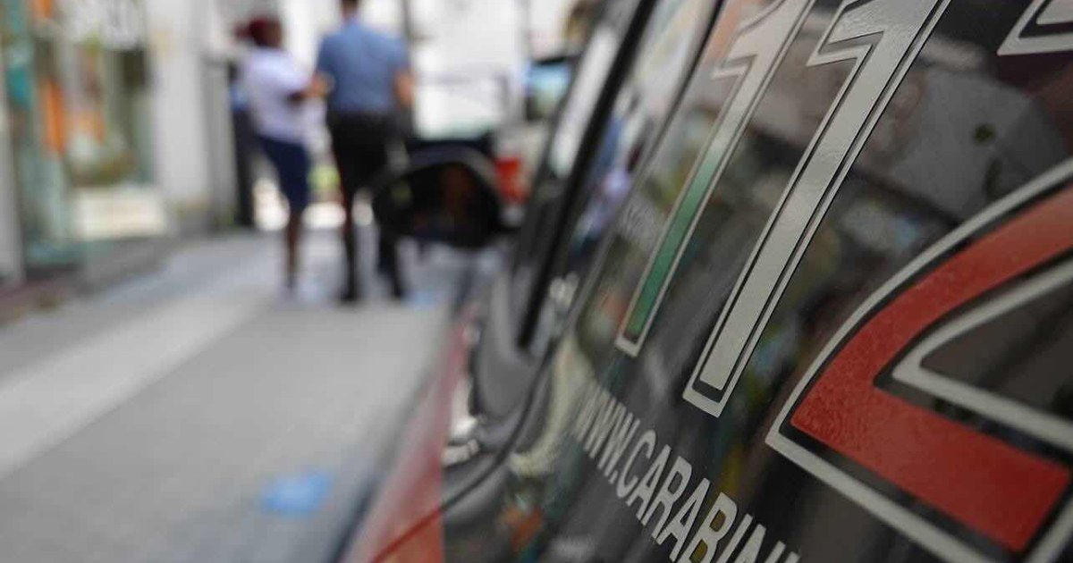 Frignano: arrestato 27enne per violenza sessuale dopo la segnalazione di un passante