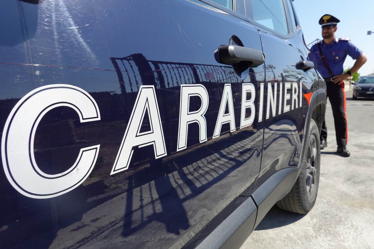 Truffa del finto maresciallo sventata a Torino: denunciato un 39enne di Napoli, oro restituito all’anziana