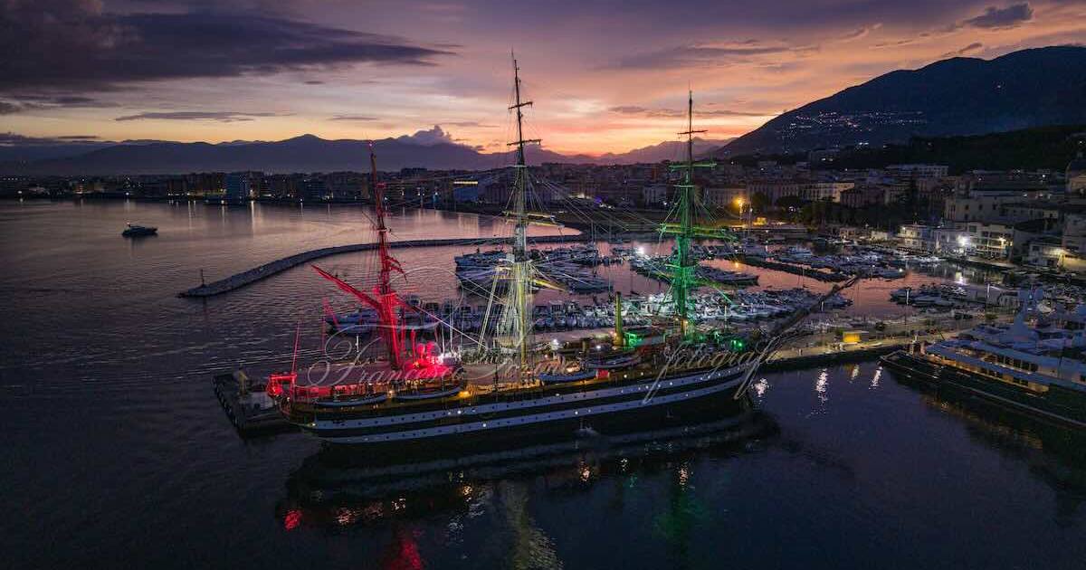 Vespucci a Castellammare: 8.000 visite prenotate e Napoli pronta alla tappa della America’s Cup
