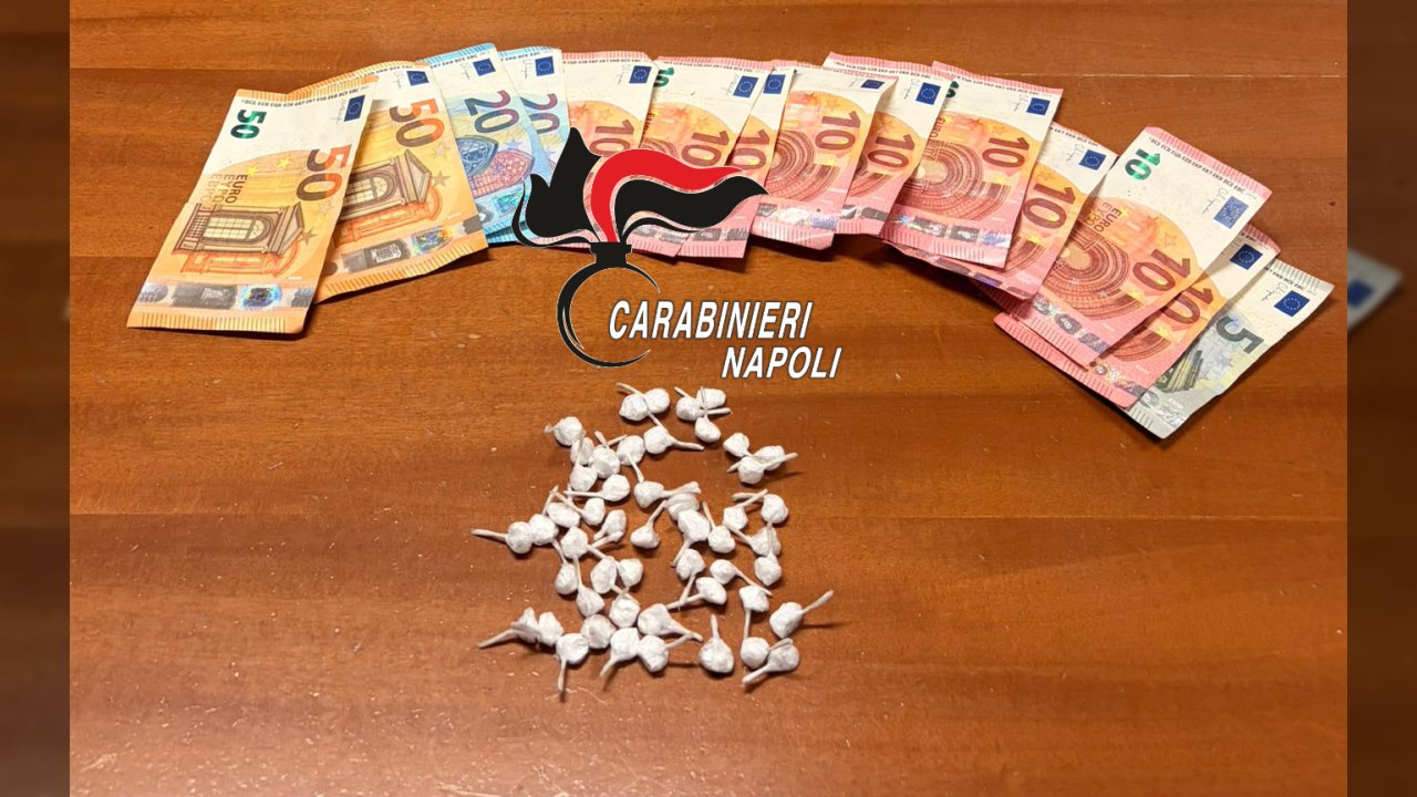 Blitz antidroga a Mugnano di Napoli: Carabinieri arrestano 34enne e sequestrano 50 dosi di cocaina