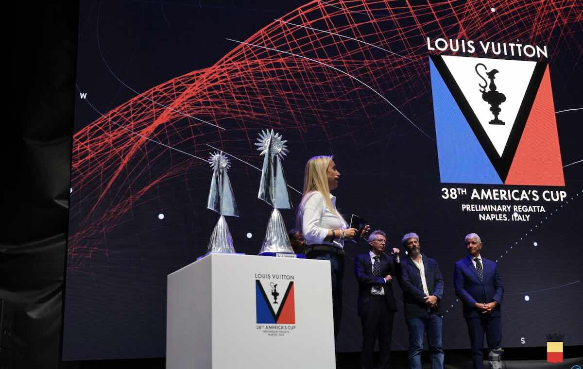 Napoli mostra coordinamento istituzionale per la Coppa America 2027: la pre-regata si chiude con successo