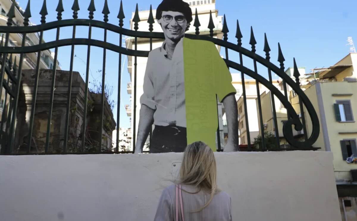 Napoli avvia percorso di memoria aperto dedicato a Giancarlo Siani: nuove installazioni urbane in arrivo