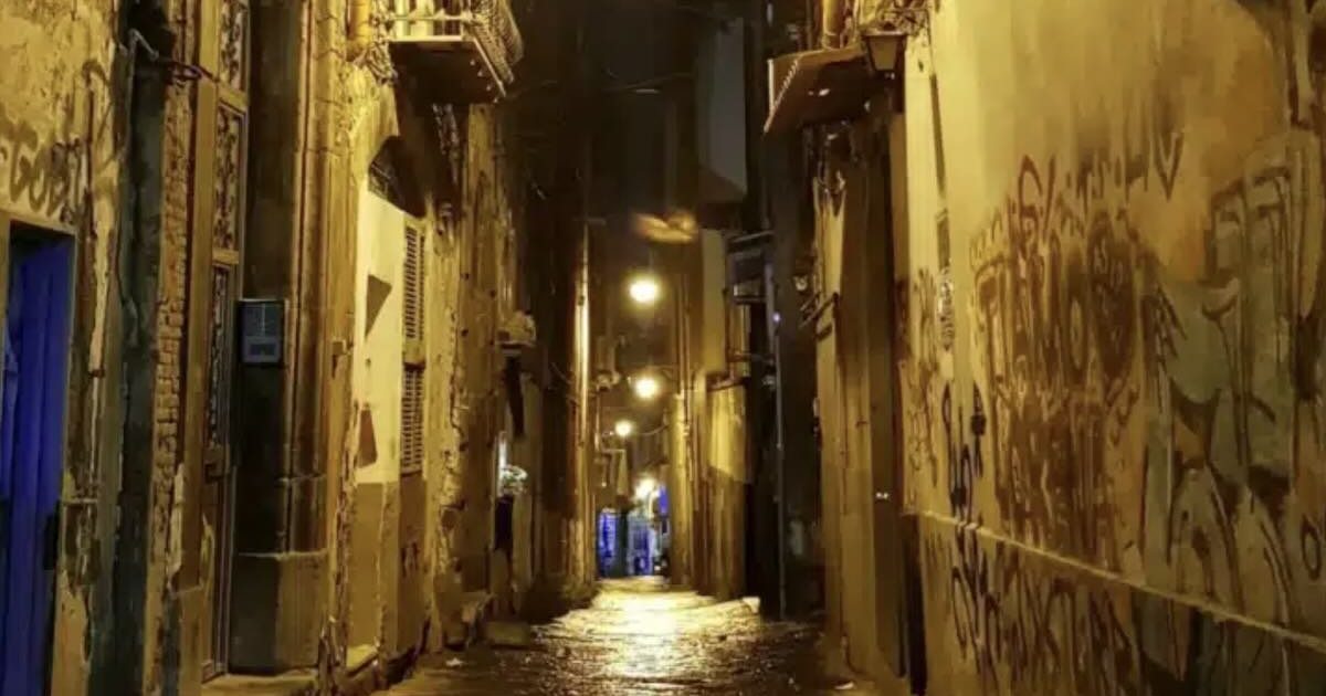 Porta Capuana, blitz di polizia: arrestato 61enne nel corso di controlli antidroga a Napoli