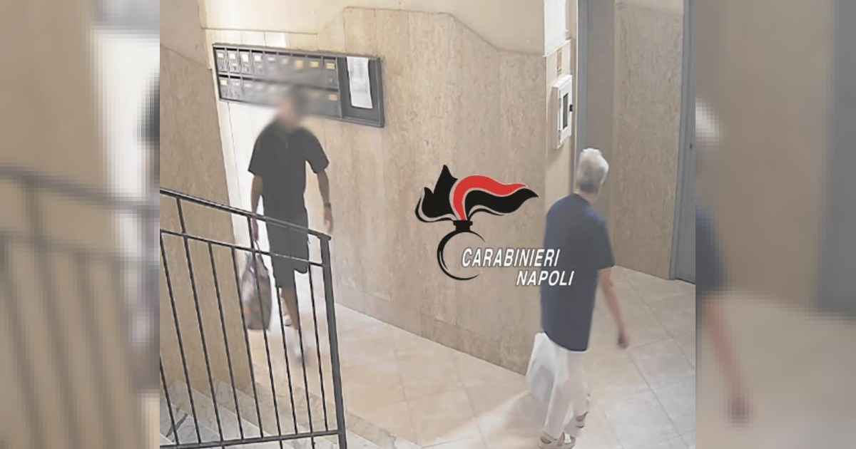 Terribile serie di rapine a Napoli: un 35enne in manette, arrestato per l’aggressione a donne anziane in ascensore.