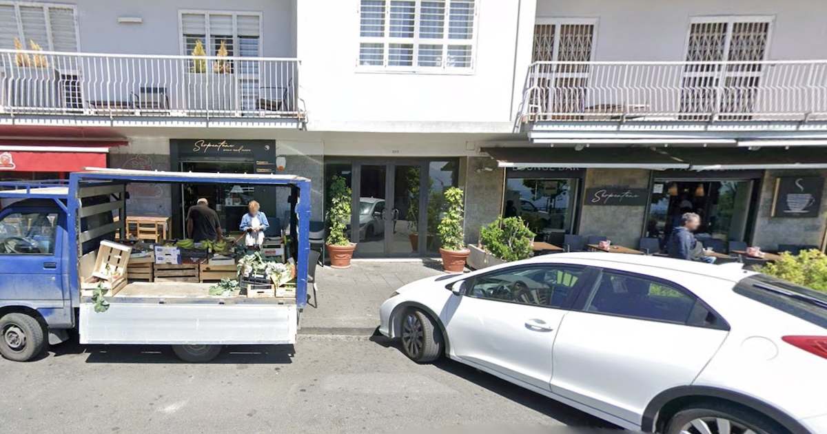 Aggressione in un locale di Posillipo: un cliente non paga e aggredisce il titolare, arrestato dopo la fuga in auto
