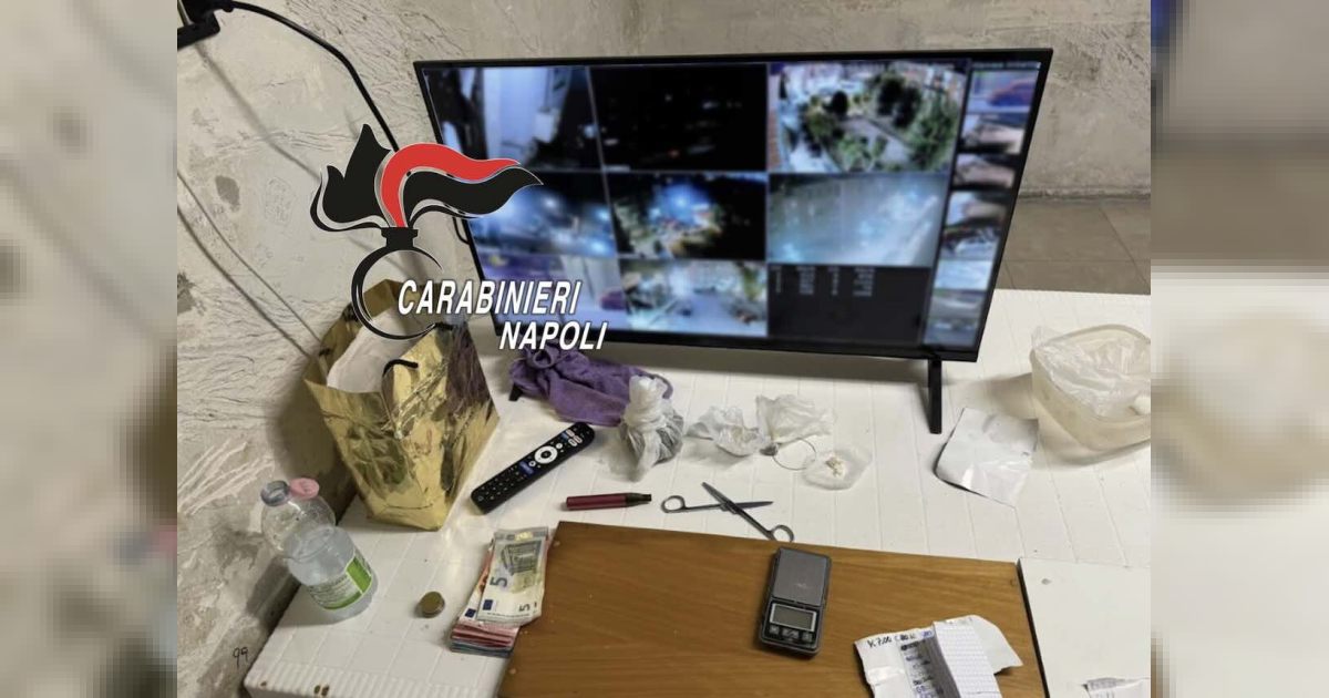 Napoli, via Catone: carabinieri fermano tentativo di riattivare piazza di spaccio sequestrata; due arresti a Soccavo
