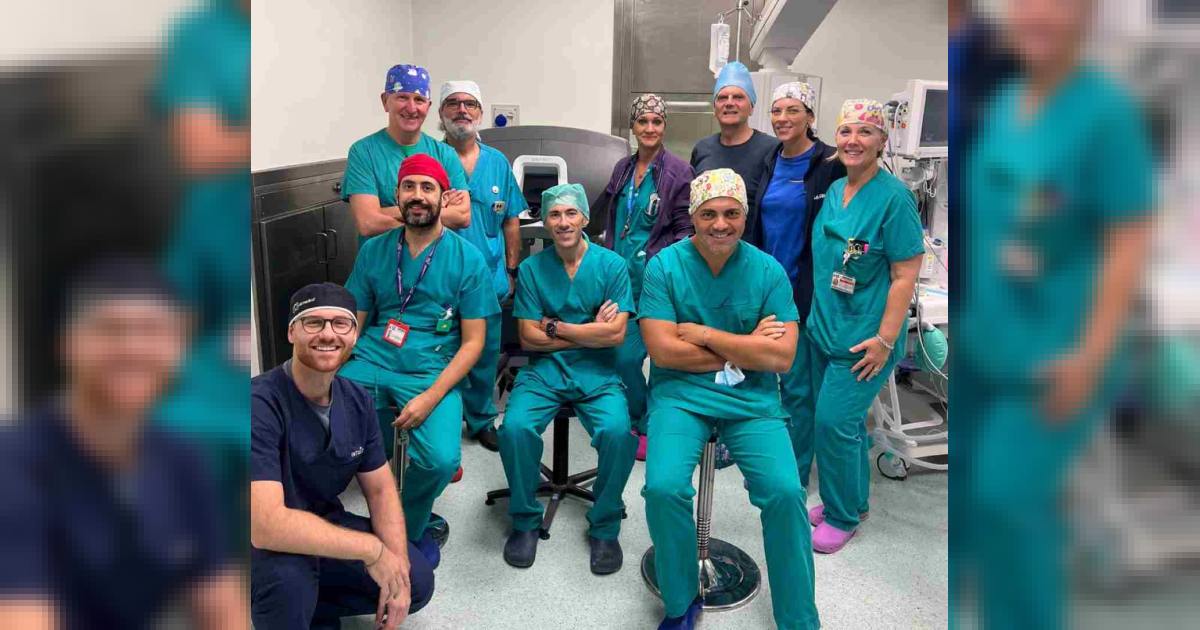 Napoli inaugura la chirurgia robotica: al San Paolo prima prostatectomia con il Robot Da Vinci