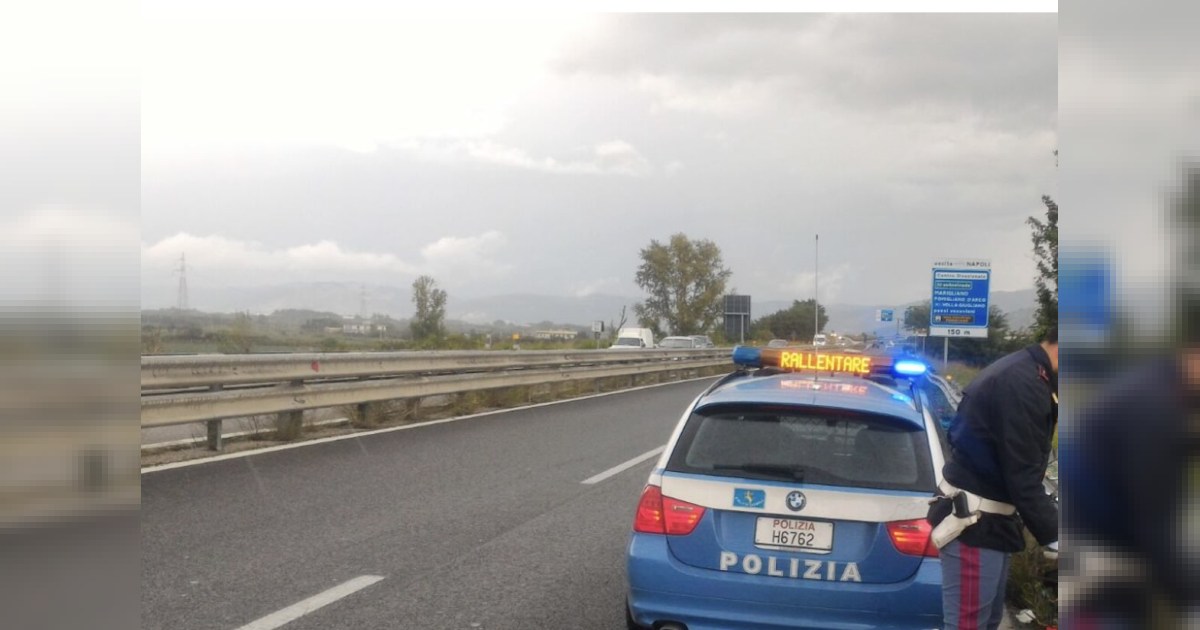 Fiamme e rifiuti sulla Statale 162: blitz della Polizia scopre discarica abusiva e due denunciati