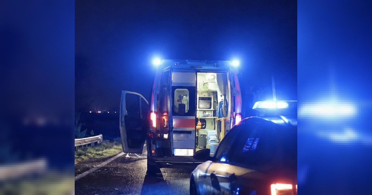 Domiziana: un 22enne perde la vita dopo aver segnalato l’incidente uscendo dall’auto