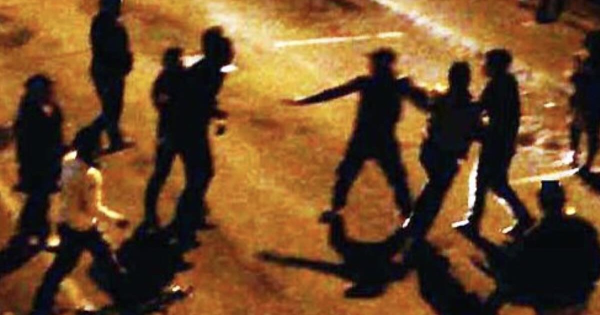 Volla (Napoli): 16enne ferito da coltello in una zuffa nei pressi della villa comunale; indagini con filmati