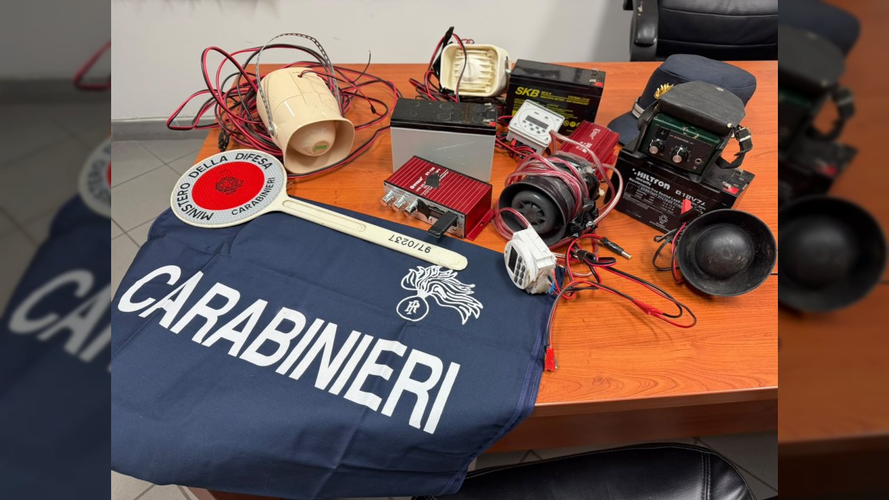 Vico Equense: blitz anti-caccia, sequestro di richiamo elettromagnetico vietato a Veterina/Arola