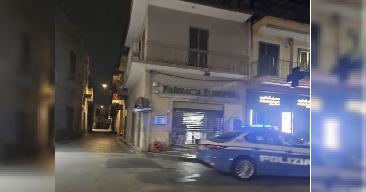 Arzano: seconda irruzione nella Farmacia Europea, indagini in corso