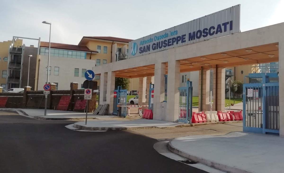 Mobilità ritrovata ad Avellino: 60enne torna a camminare dopo tre anni, intervento al Moscati