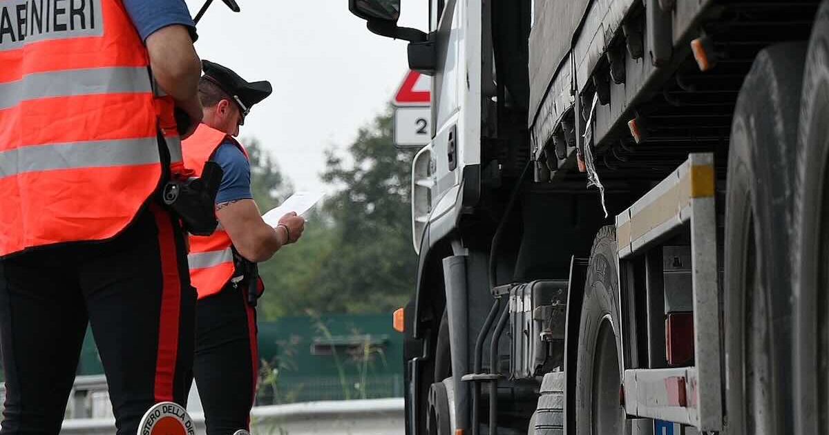 Oltre 600mila euro tra furti e riciclaggio: otto indagati legati alla Banda dei Tir