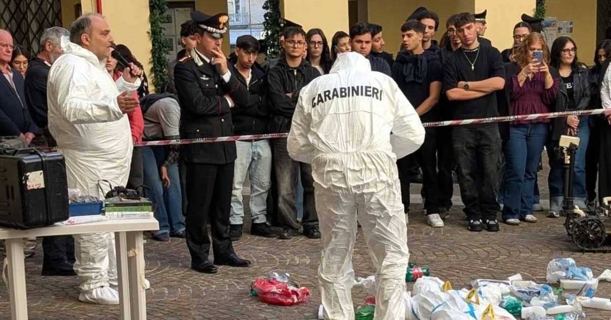 Santa Maria Capua Vetere: simulazione di scena del crimine per le matricole, Carabinieri protagonisti