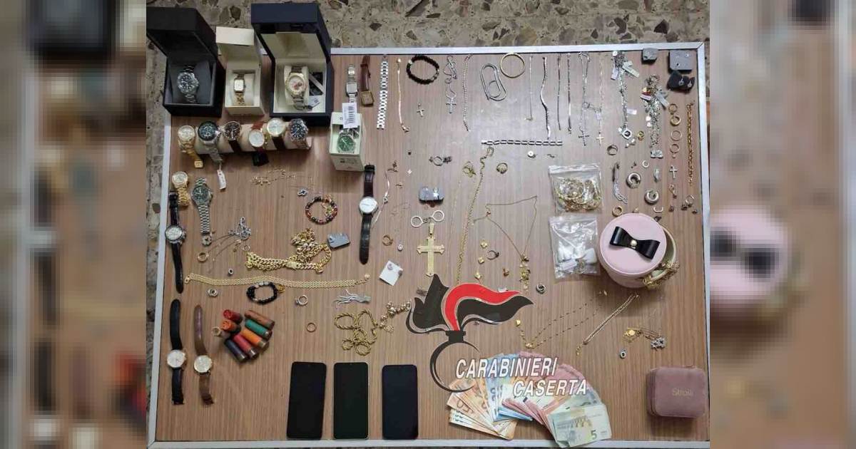 Castel Volturno: 26enne arrestato dopo essere trovato in possesso di refurtiva nascosta in casa