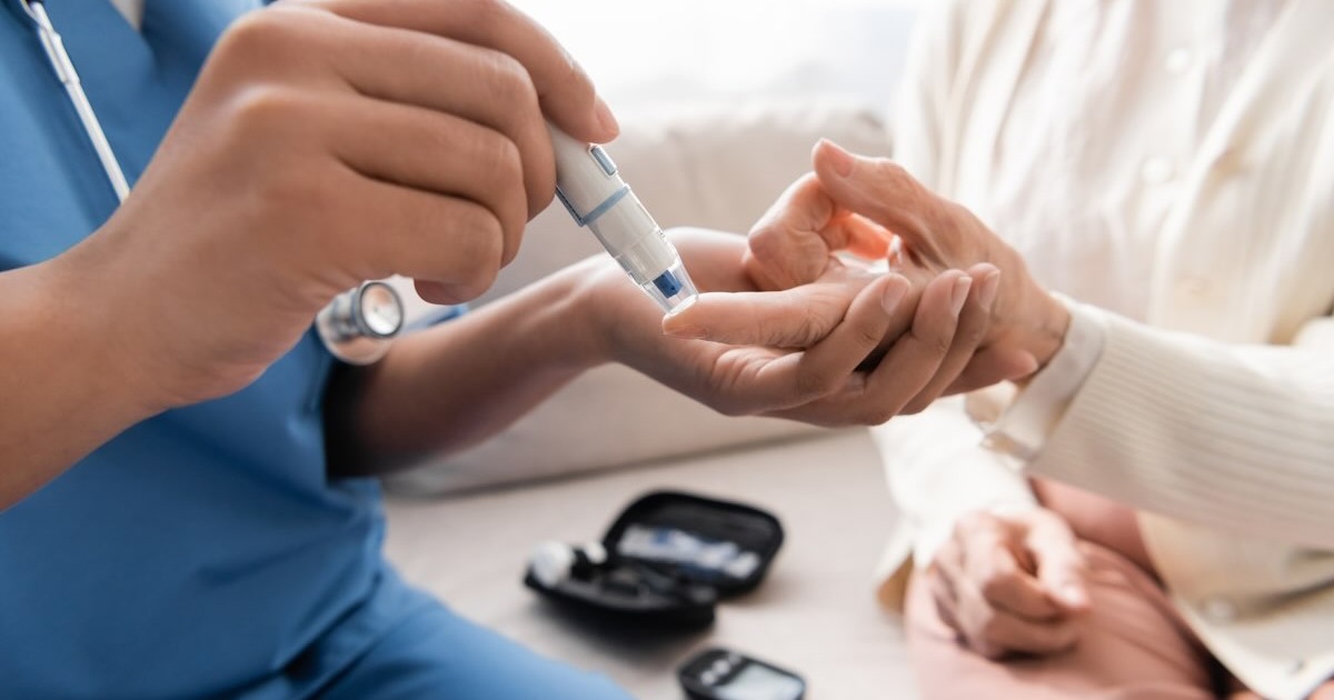 Napoli e Salerno costretti a pagare visite diabetiche da novembre: fondi sanitari bloccati in Campania