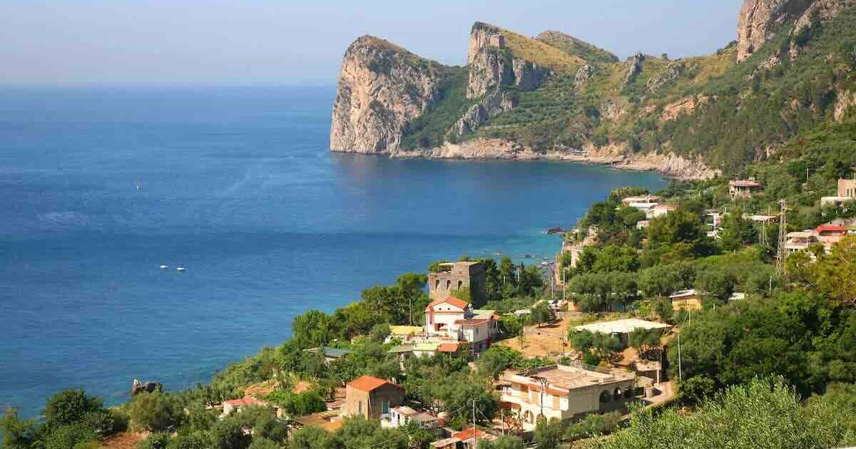 Massa Lubrense Nerano: opere nel Villaggio Nettuno prive di titoli paesaggistici, indagine in corso