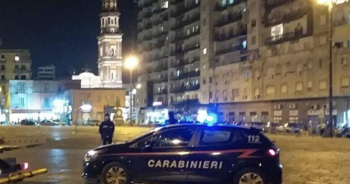 Napoli, fuga di un mese: trovato dai carabinieri nel guardaroba della madre
