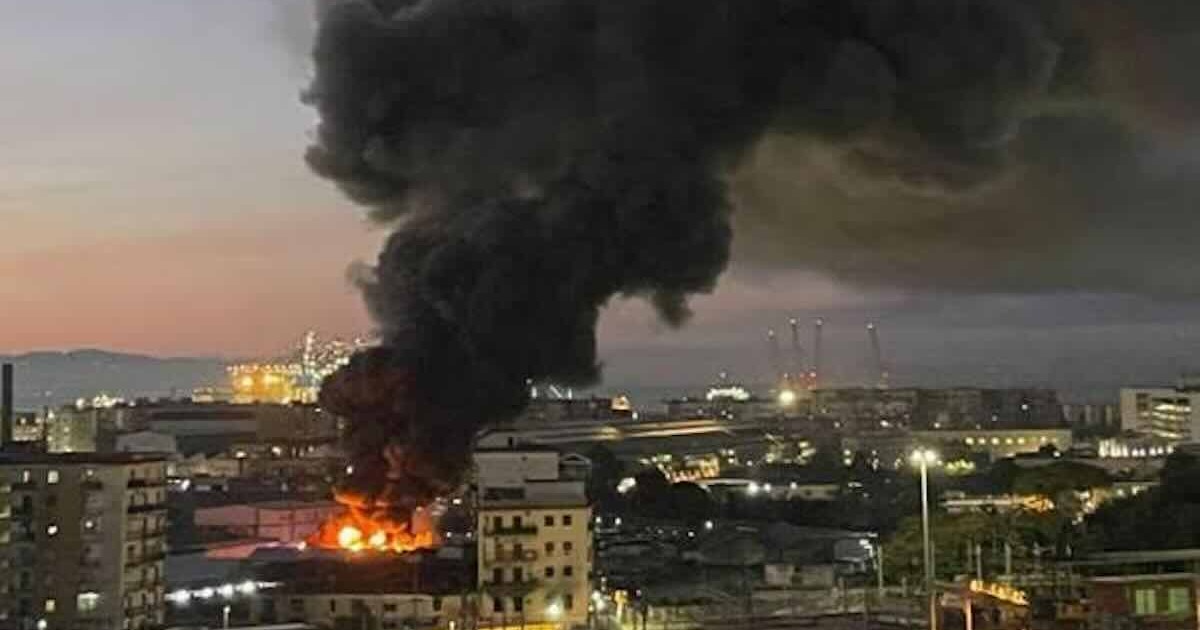 Napoli, incendio in via Brin: ARPAC intensifica i controlli ambientali per diossine e furani