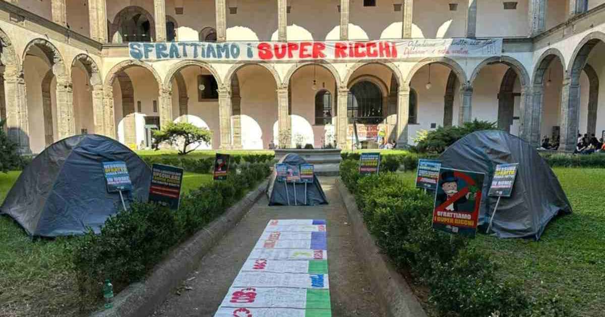 Napoli: tende a Porta di Massa per difendere il diritto allo studio e l’accesso agli alloggi