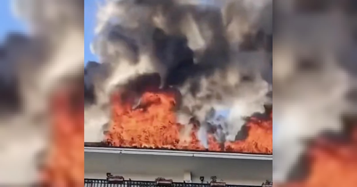 Melito: incendio in palazzina disabitata, evacuata la scuola vicina e in corso accertamenti sulle cause