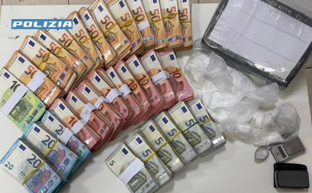Poggioreale: droga per oltre 1,5 kg e 46.660 euro; arrestato un 46enne, indagini su fornitori e clientela