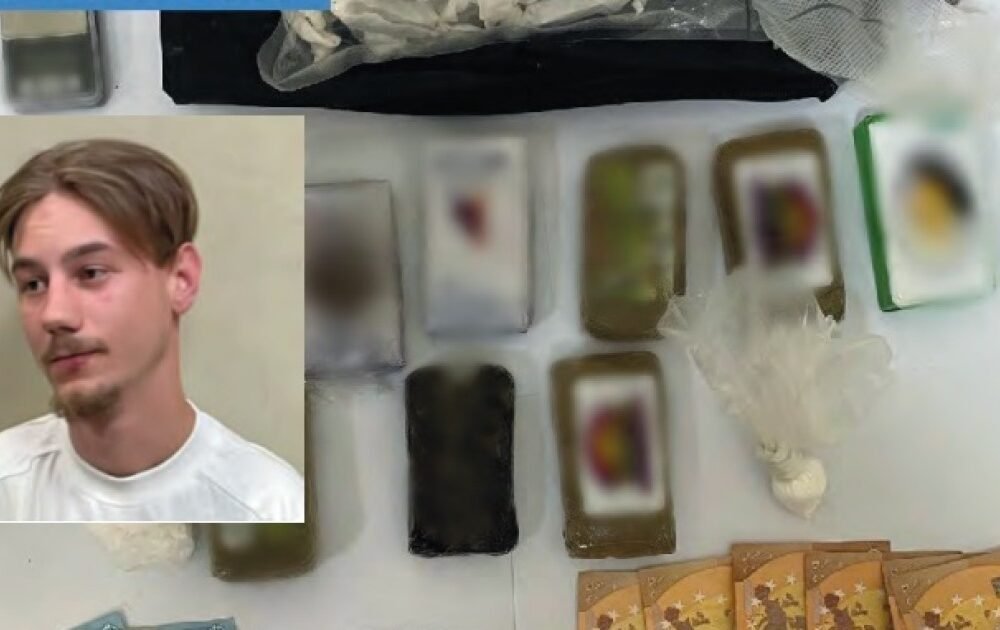 Napoli, droga ai Quartieri Spagnoli: Razniak agli arresti domiciliari con braccialetto a Marigliano Napoli, droga ai Quartieri Spagnoli: Razniak agli arresti domiciliari con braccialetto a Marigliano